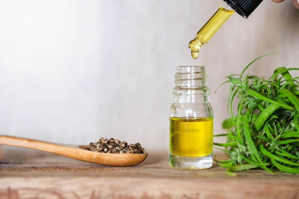 What Are the Benefits of CBD Oil?